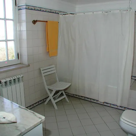 Casa Do Castelo - Turismo De Habitacao Bed & Breakfast Atouguia Da Baleia