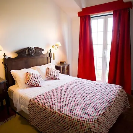 Bed & Breakfast Casa Do Castelo - Turismo De Habitacao 4*