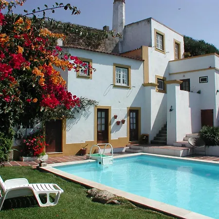 Casa Do Castelo - Turismo De Atouguia Da Baleia