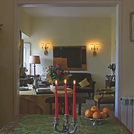 Alojamento de Acomodação e Pequeno-almoço Casa Do Castelo - Turismo De Atouguia Da Baleia